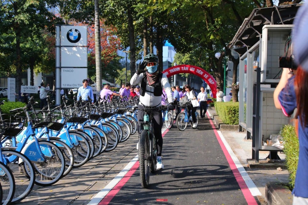 Làn Xe Đạp Mai Chí Thọ: Ưu Tiên Hay Dành Riêng?