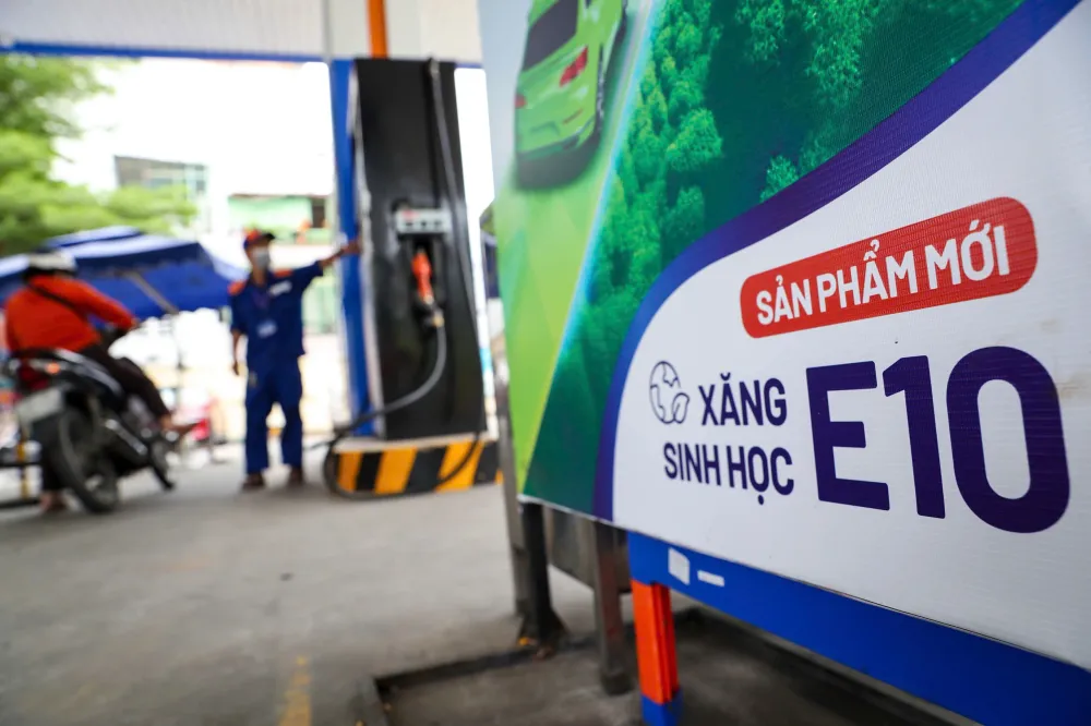 Xăng Sinh Học E10 Có Thể Áp Dụng Sớm Hơn 1/6: Tài Xế Cần Biết Gì?