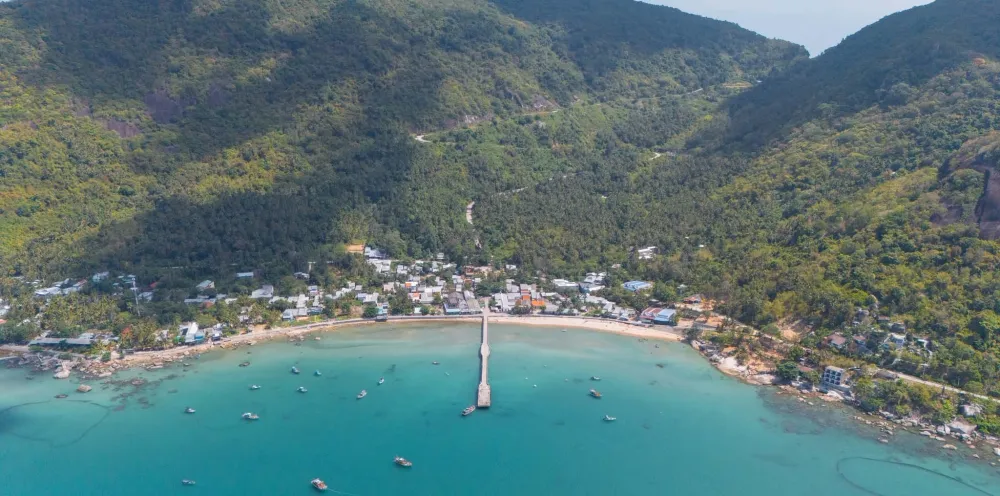 Đảo Hòn Sơn Ở Đâu? Kinh Nghiệm Du Lịch Đảo Hòn Sơn Tự Túc Từ A-Z: Chơi Gì, Ăn Gì?