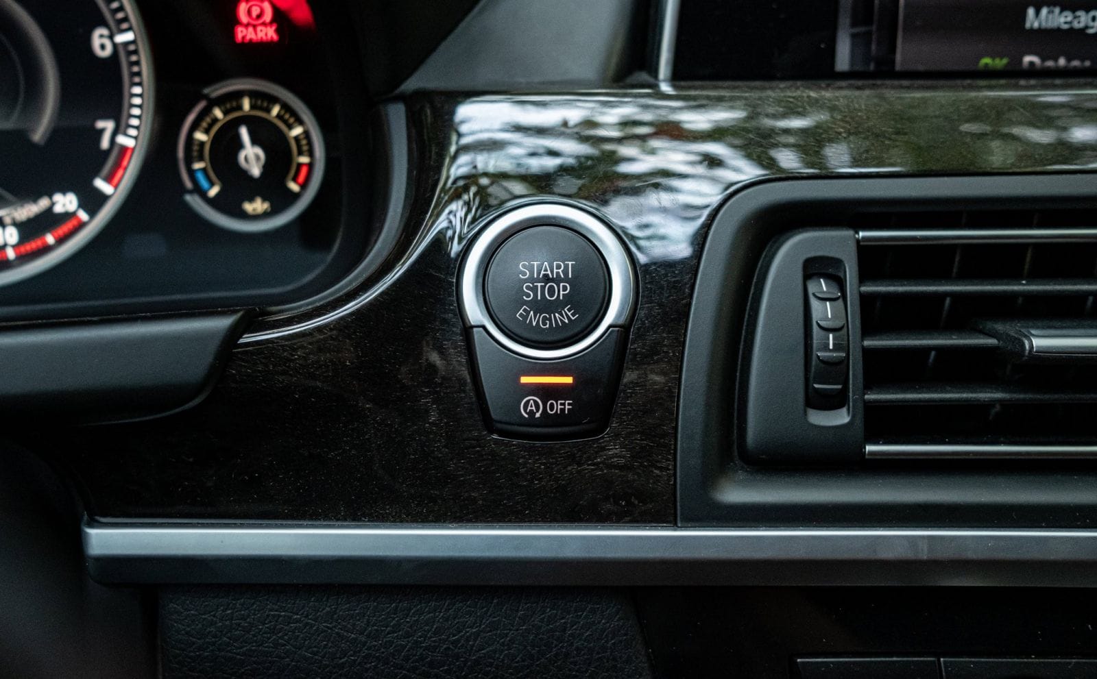 Dùng Start/Stop Có Tốn Ắc Quy Không?