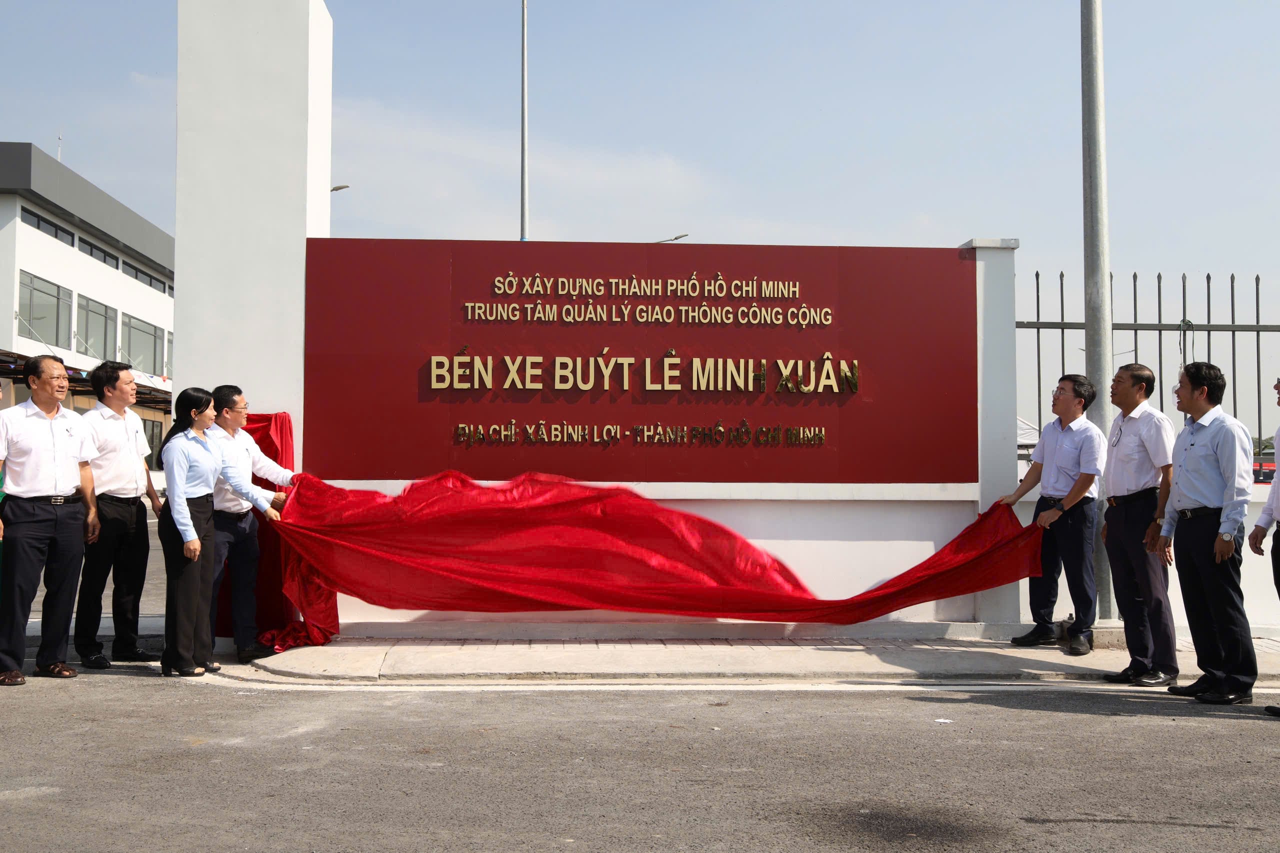 TP HCM đưa vào hoạt động bến xe buýt 14.000 m² tại Lê Minh Xuân 