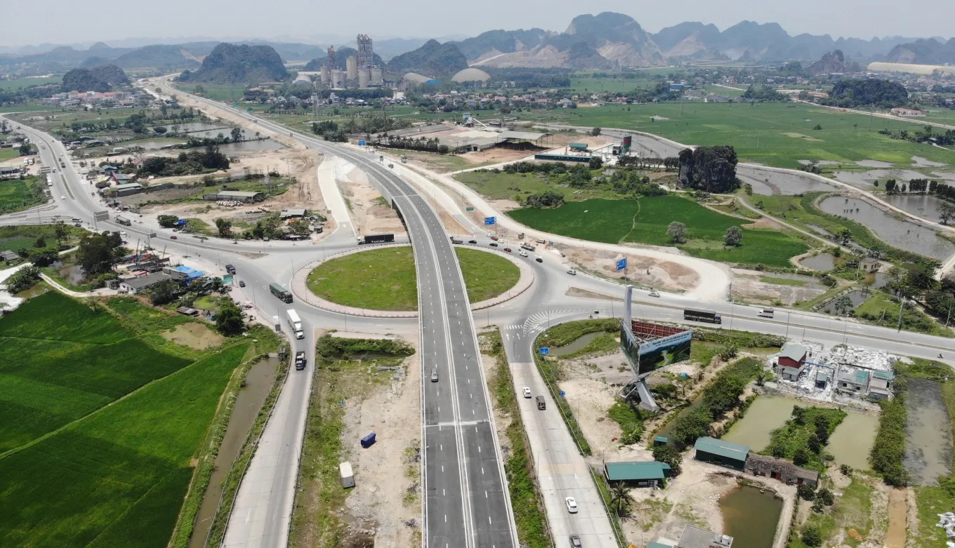 Chốt Mức Phí 5 Cao Tốc Bắc – Nam: Chi Tiết Biểu Phí Từng Tuyến Từ 2026