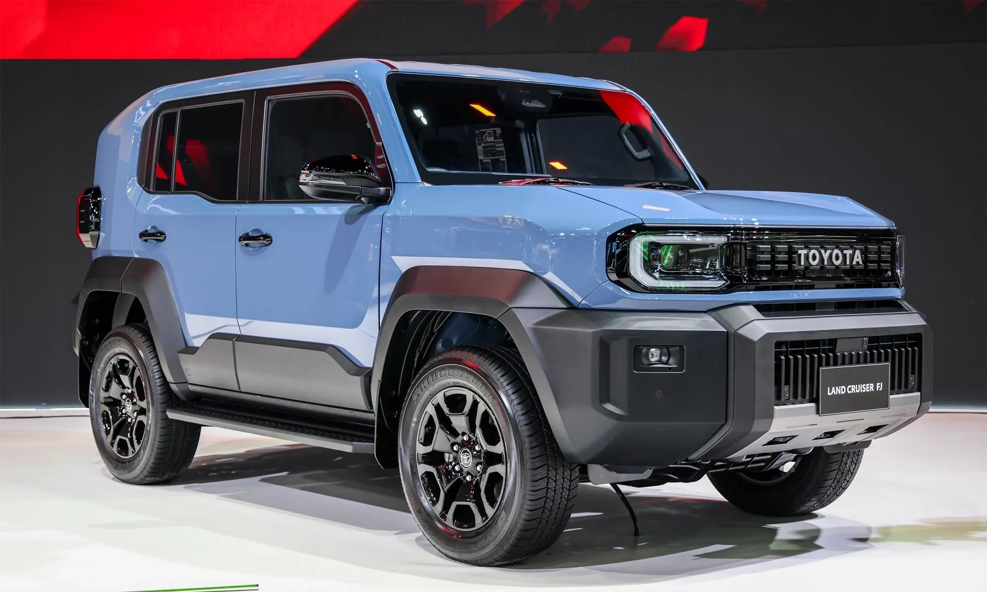 Giá Xe Toyota Land Cruiser FJ 2026 Tại Việt Nam: Thông Số, Đánh Giá & Khi Nào Nhận Cọc